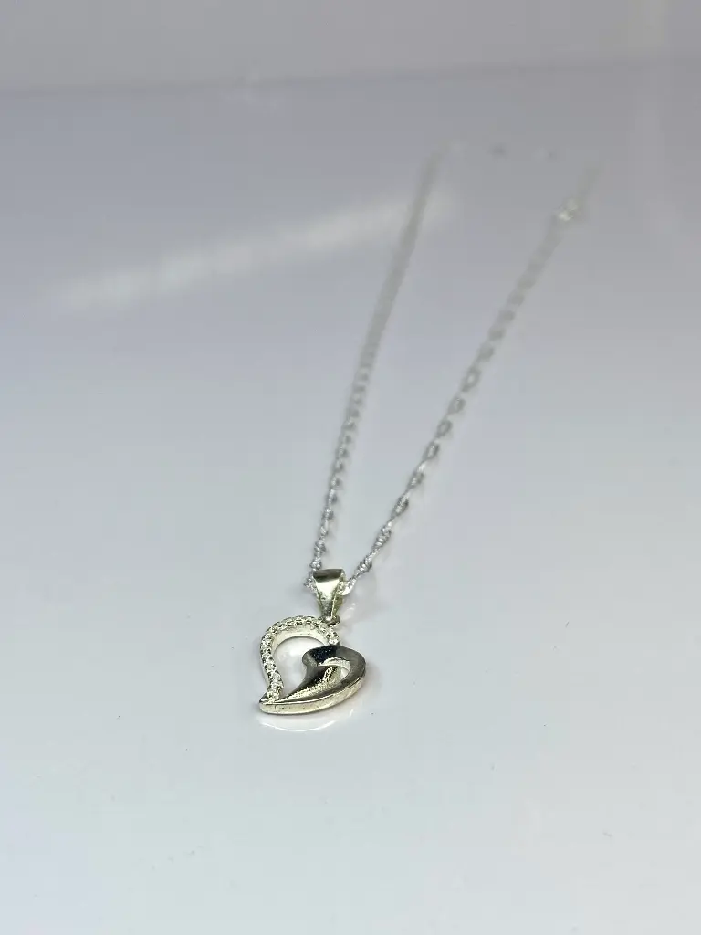 Amora Necklace