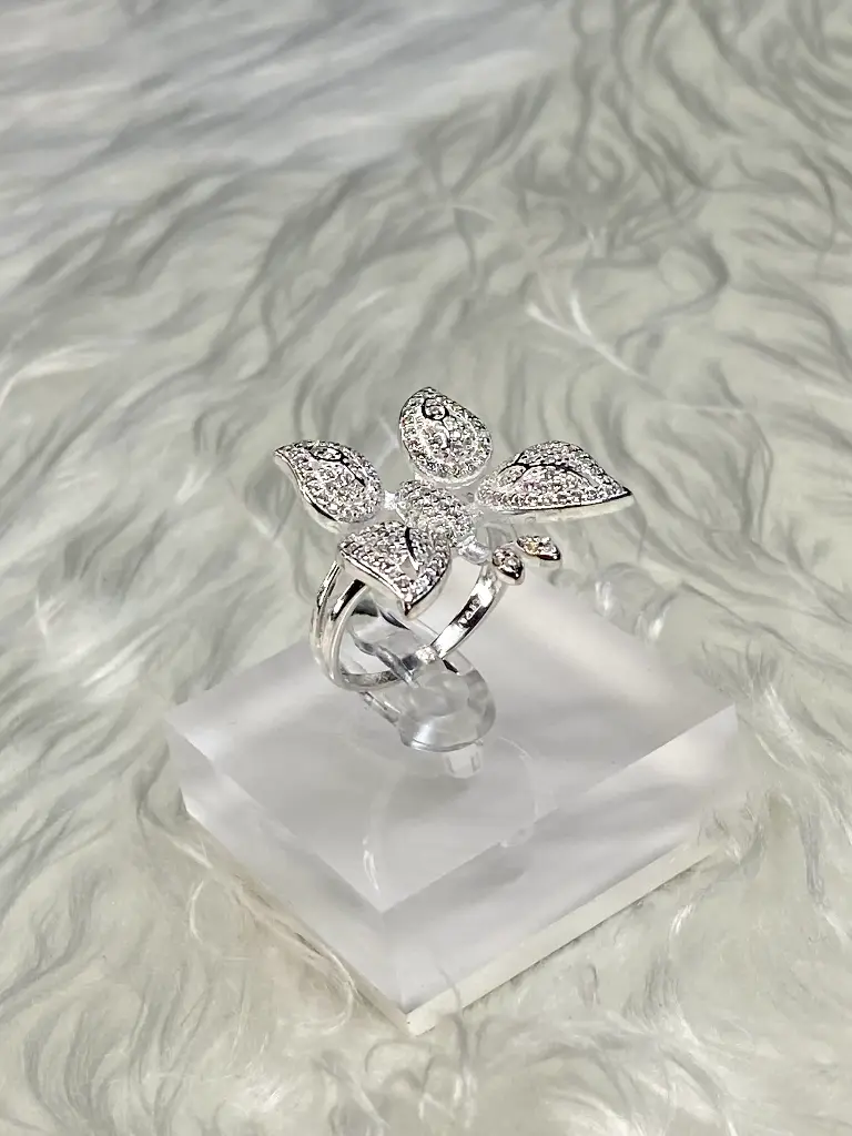 Lepidora Ring