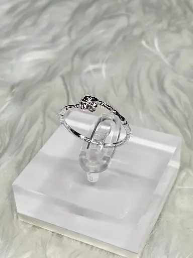Fiorra Ring