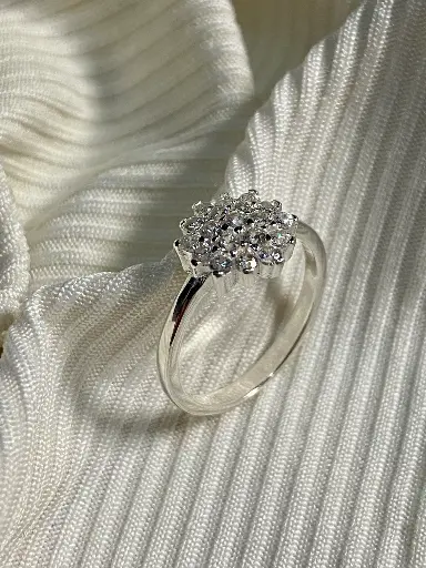 Radiant Bud Ring