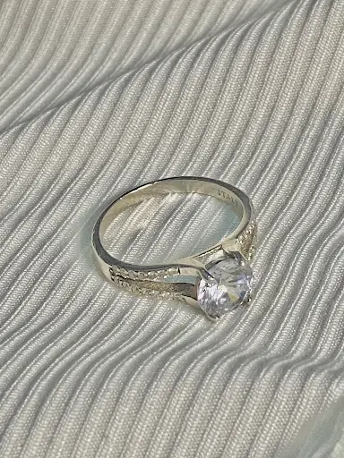 Victoria Spark Ring