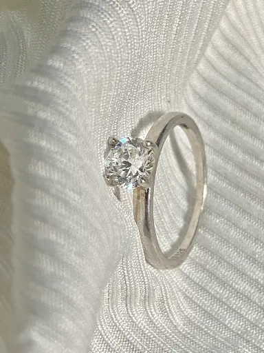 Simple Elegance Ring